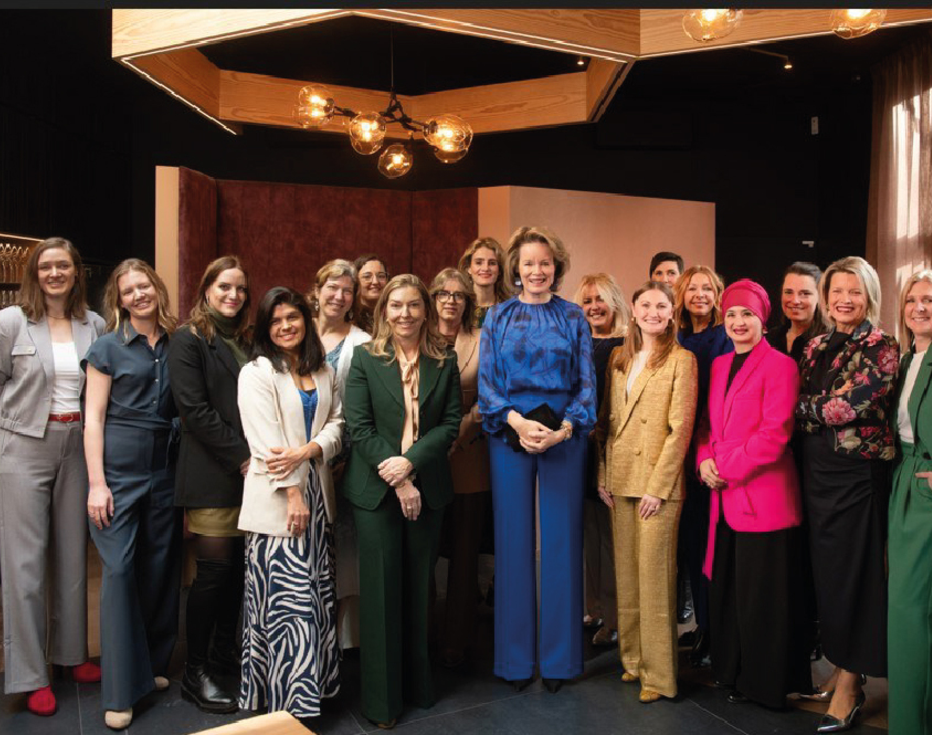 Artemis Projecten projecten vrouwelijk ondernemerschap WOMED Award Inspiratimentoren Koningin Mathiled Hare Majesteit de Koningi